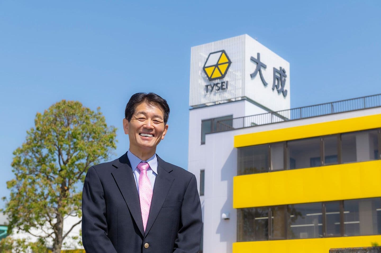 代表取締役社長 青柳 喜彦